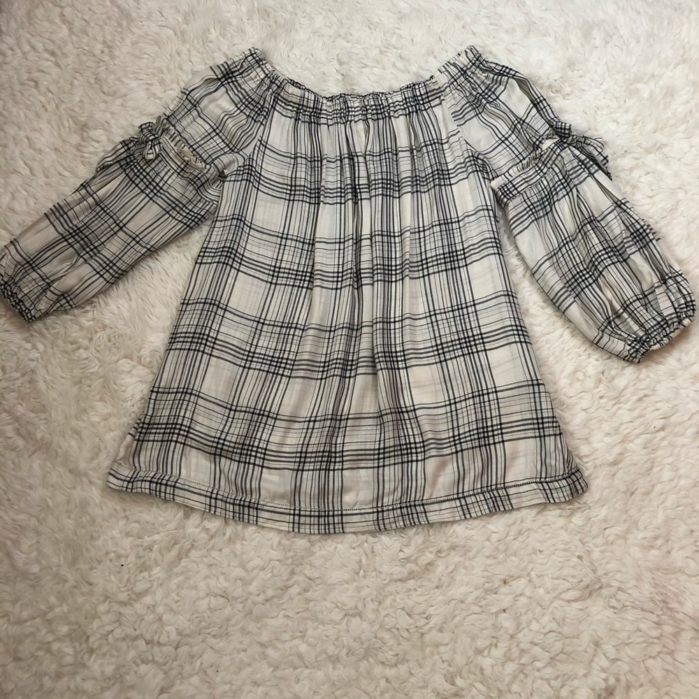 NWT Max Studio Plaid Off the Shoulder Blouse